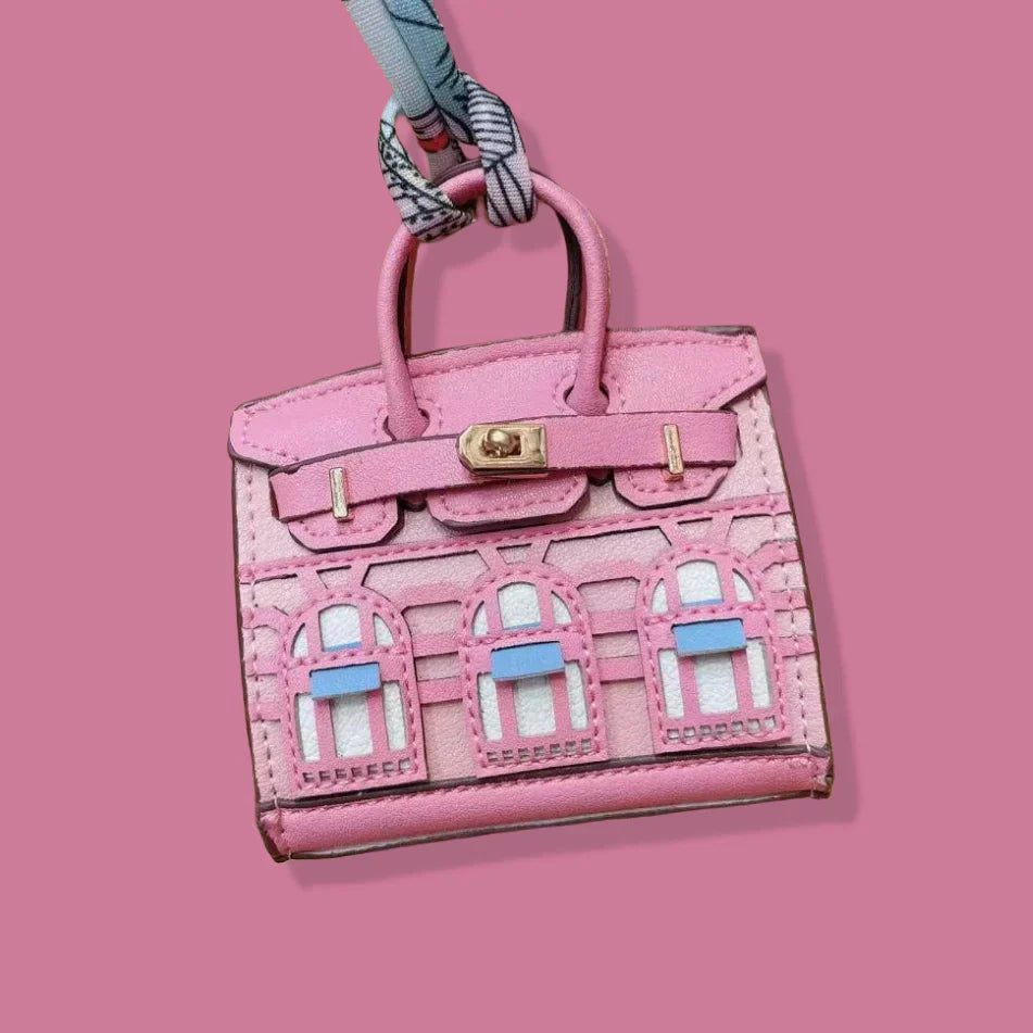 ¿Qué son las Birkitas? Los charms para bolsos que están revolucionando el lujo miniatura