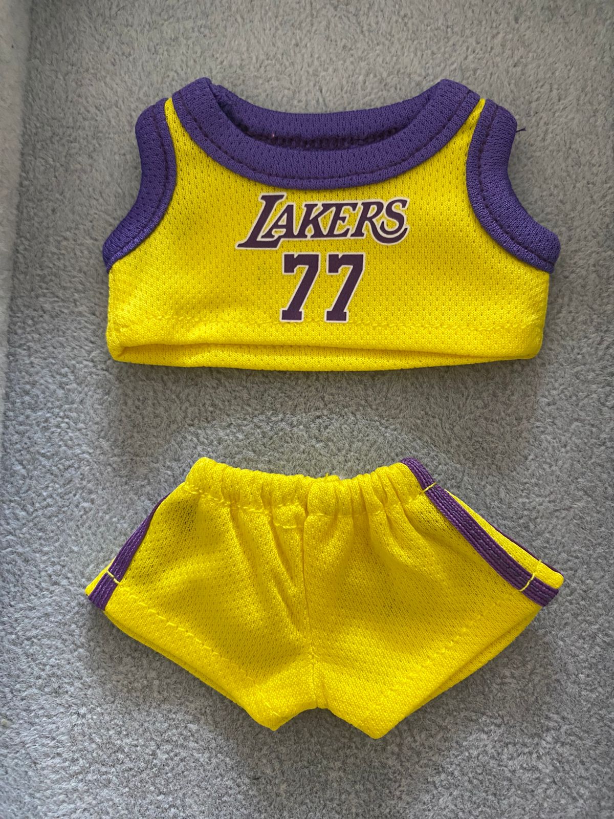 Ropa Labubu